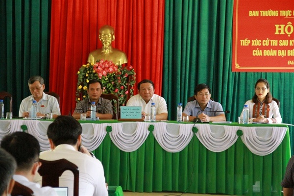 Bộ trưởng Nguyễn Văn Hùng tiếp xúc cử tri 